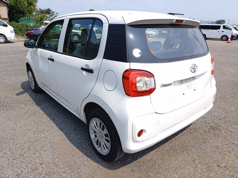 TOYOTA PASSO