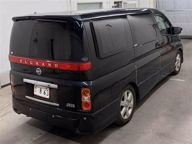NISSAN ELGRAND