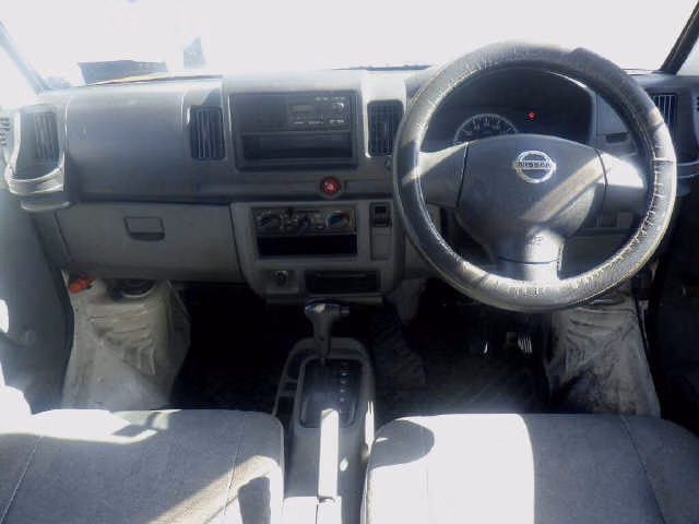 NISSAN CLIPPER
