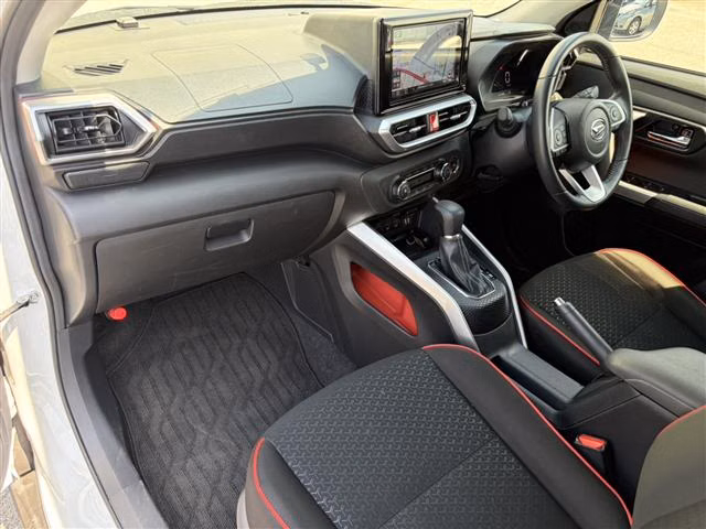 DAIHATSU ROCKY