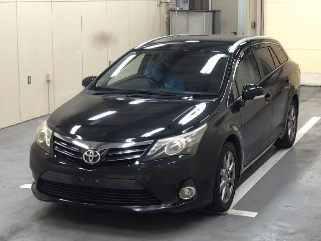 TOYOTA AVENSIS