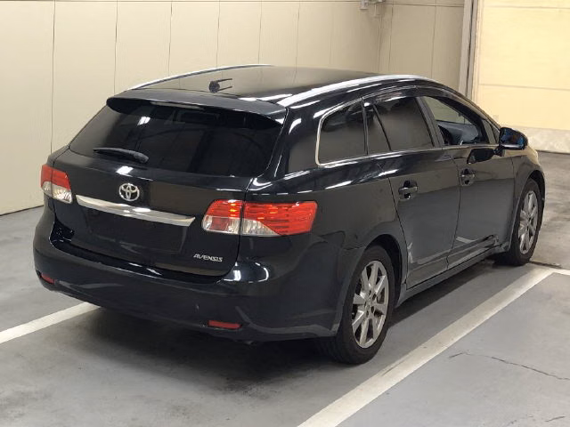 TOYOTA AVENSIS