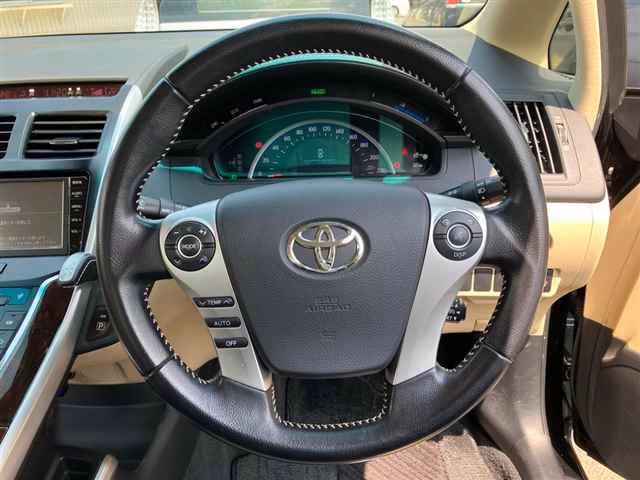 TOYOTA SAI