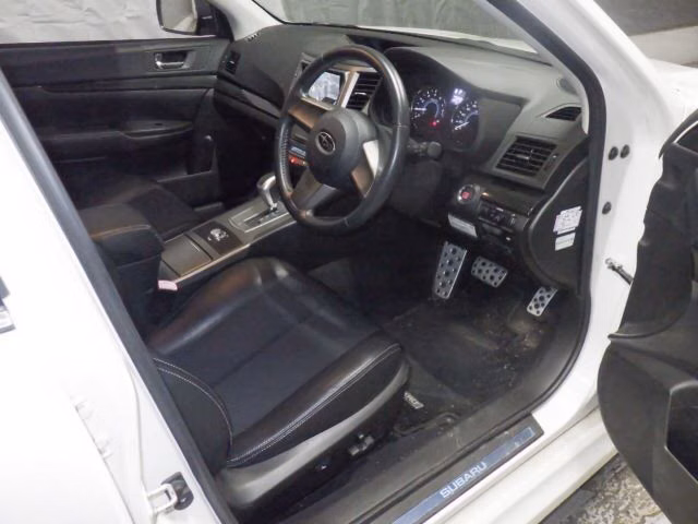 SUBARU LEGACY B4