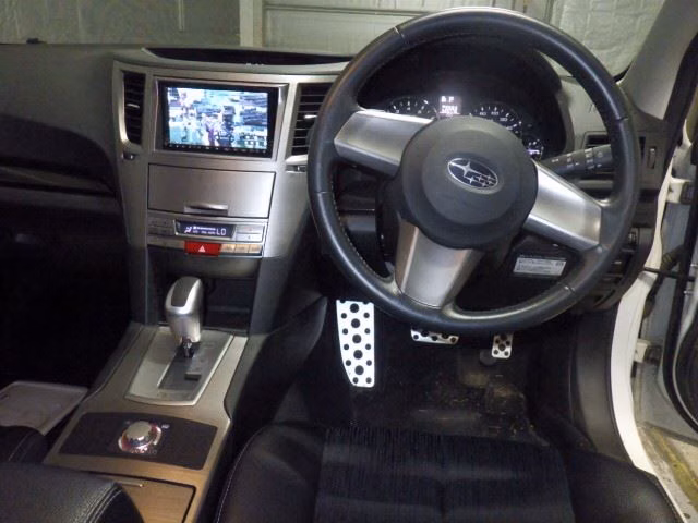 SUBARU LEGACY B4