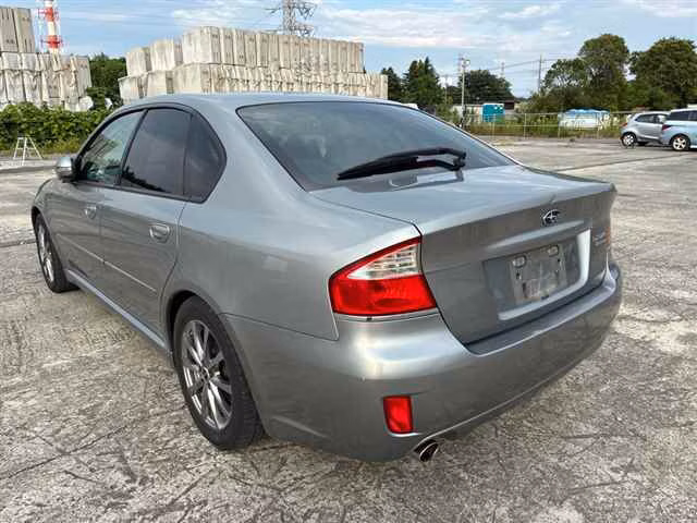 SUBARU LEGACY B4
