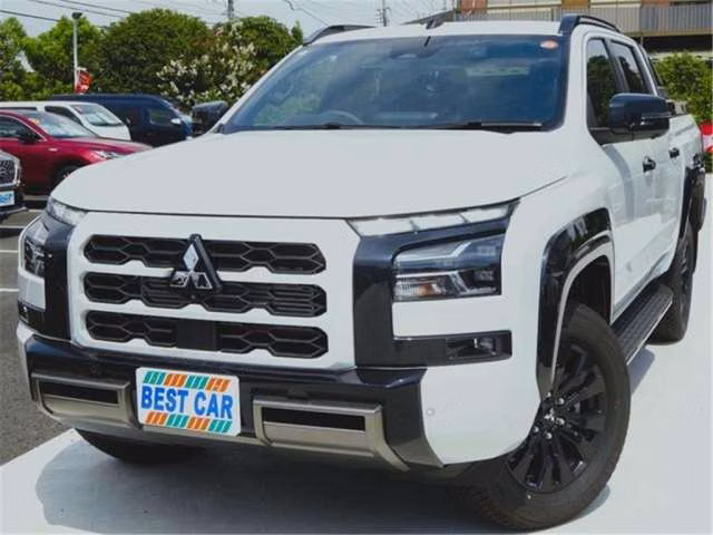 MITSUBISHI TRITON