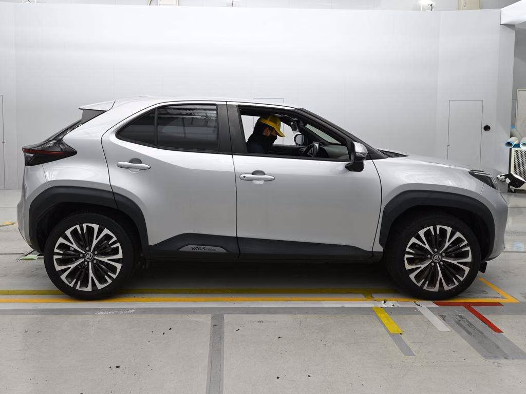 TOYOTA YARIS CROSS