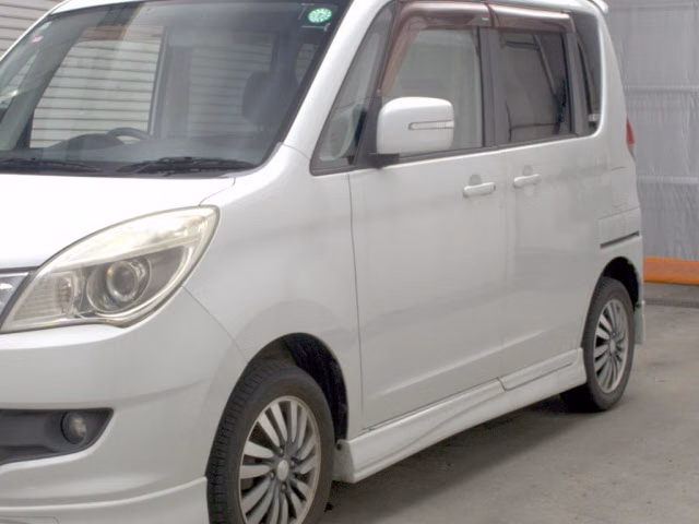 MITSUBISHI DELICA D:2