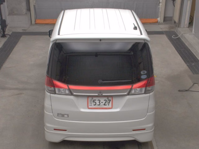 MITSUBISHI DELICA D:2