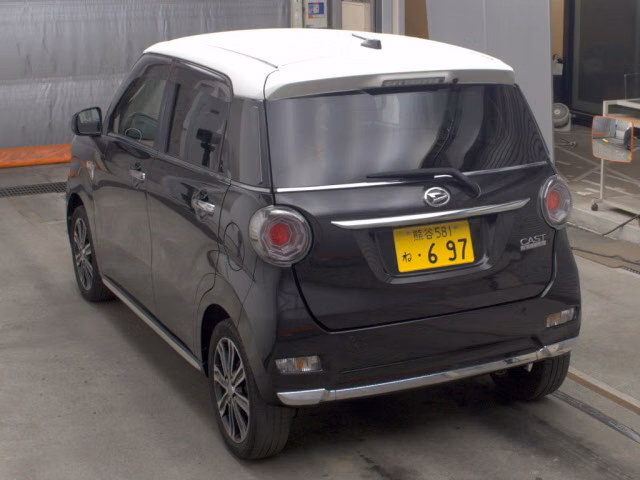 DAIHATSU CAST