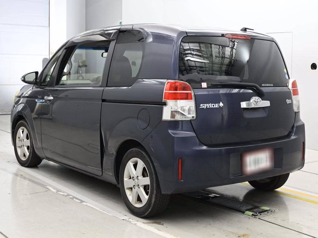 TOYOTA SPADE