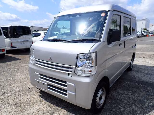 MITSUBISHI MINICAB