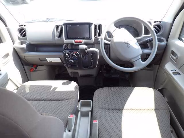 MITSUBISHI MINICAB