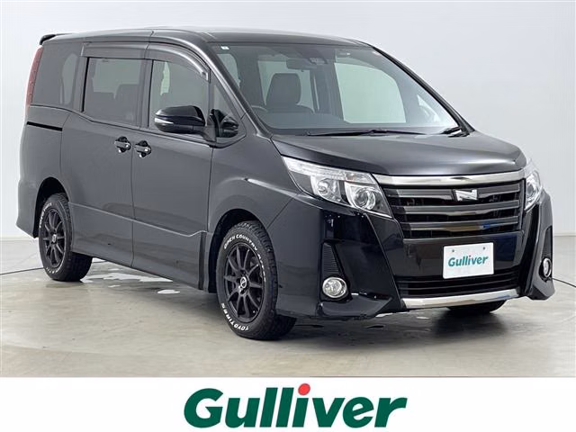 TOYOTA NOAH