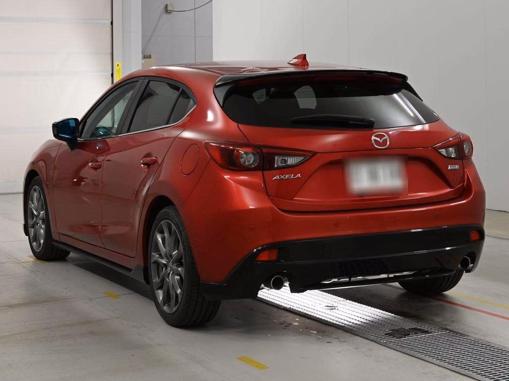 MAZDA AXELA
