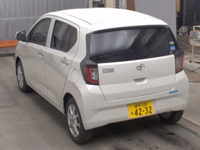 TOYOTA PIXIS EPOCH