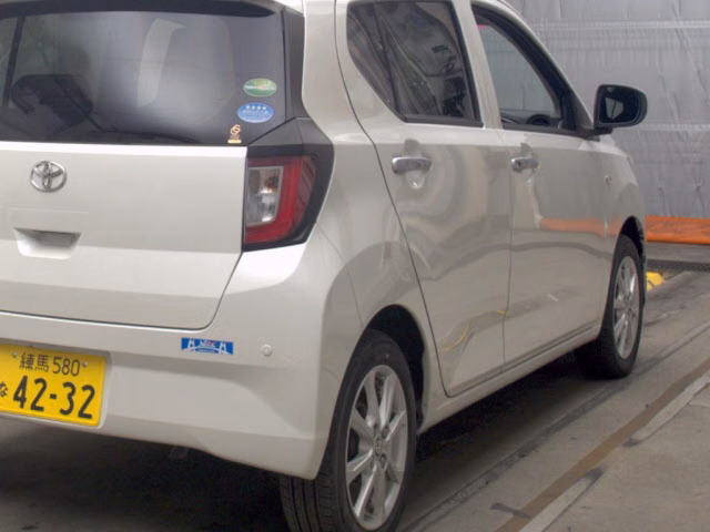 TOYOTA PIXIS EPOCH
