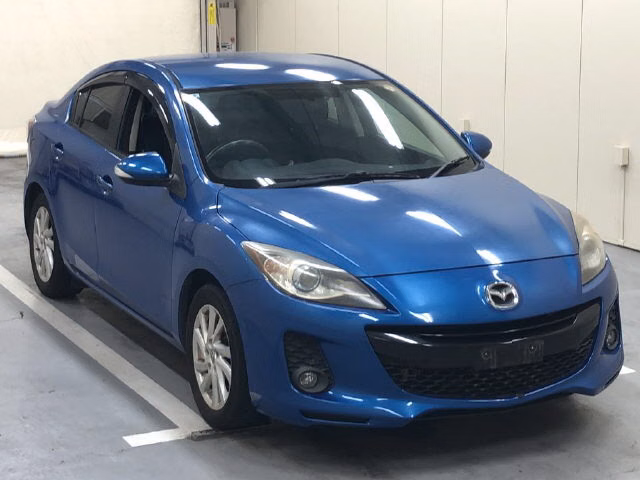MAZDA AXELA