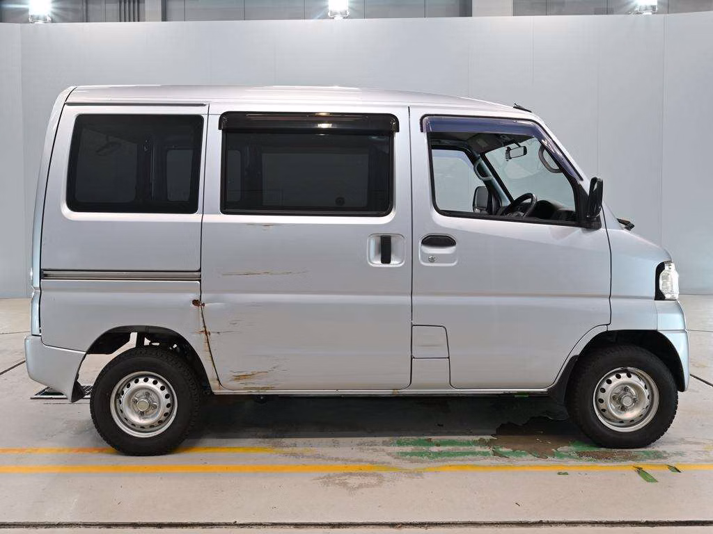 MITSUBISHI MINICAB MIEV