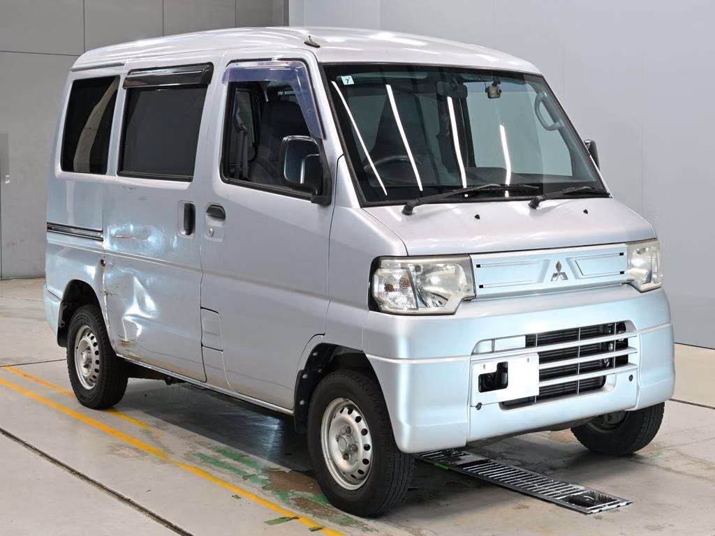 MITSUBISHI MINICAB MIEV