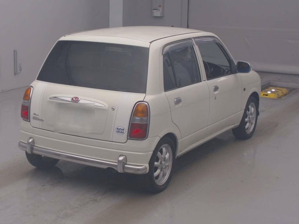 DAIHATSU MIRA GINO