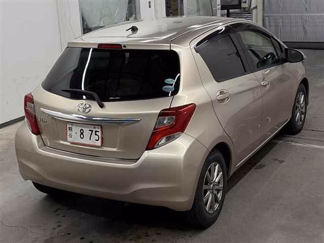 TOYOTA VITZ