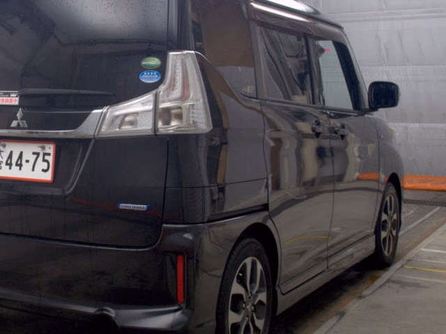 MITSUBISHI DELICA D:2