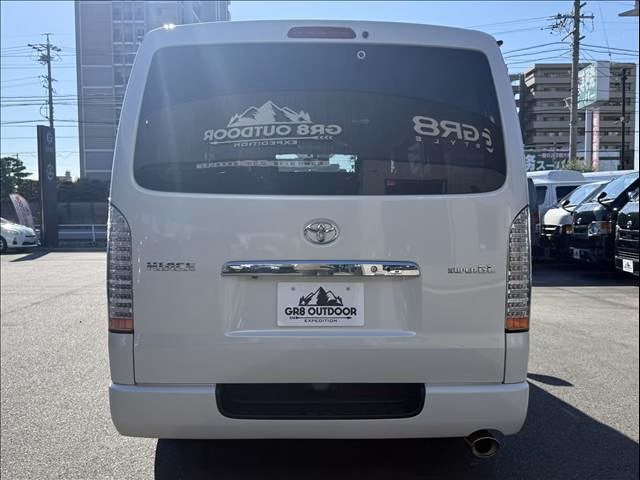 TOYOTA REGIUS ACE