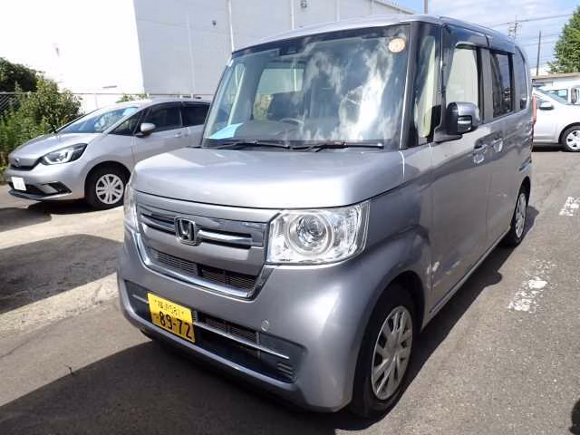 HONDA N-BOX