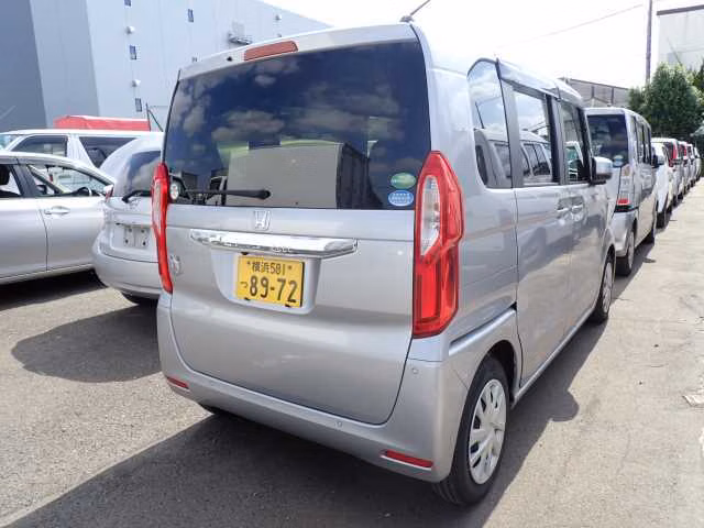 HONDA N-BOX