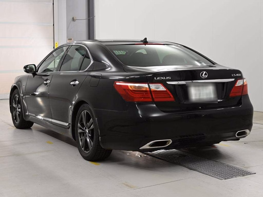 LEXUS LS460