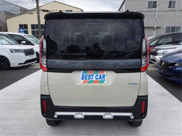 MITSUBISHI DELICA MINI