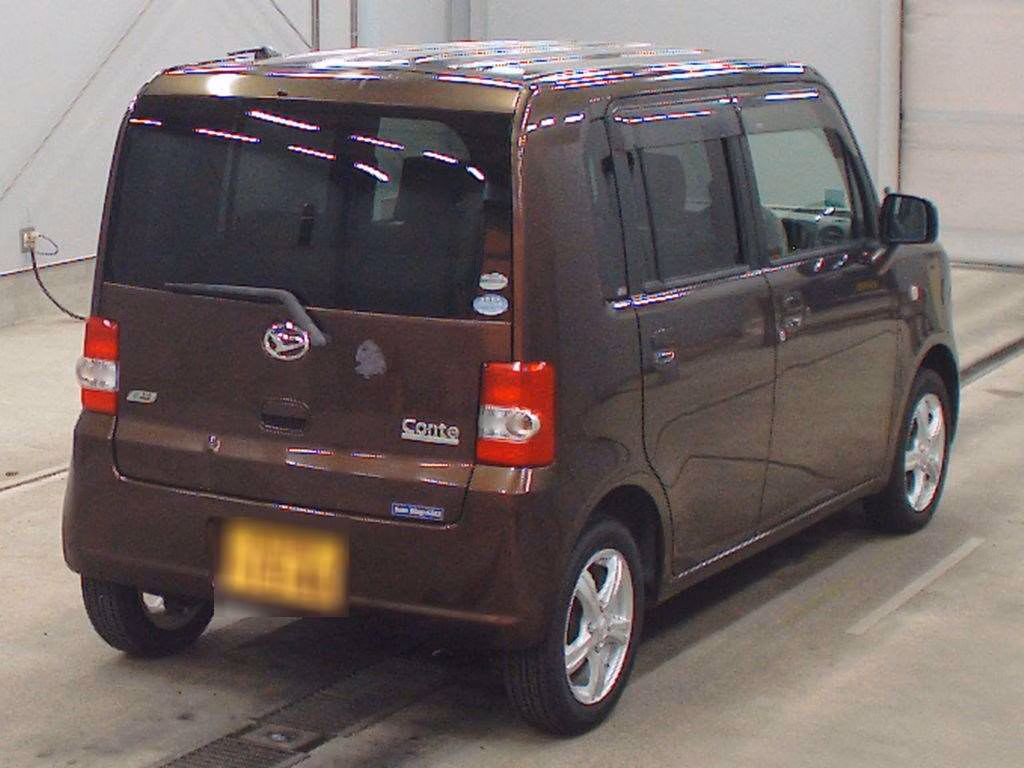 DAIHATSU MOVE CONTE