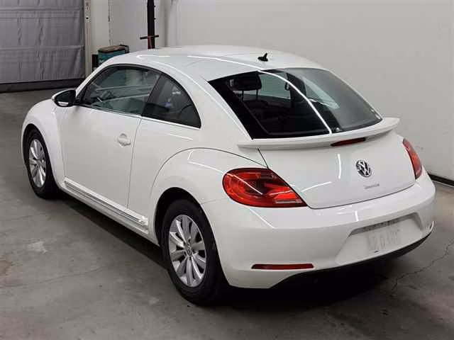 VOLKSWAGEN BEETLE