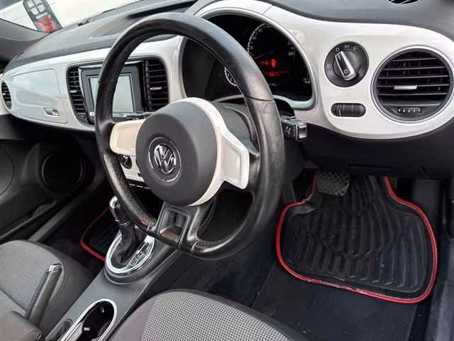 VOLKSWAGEN BEETLE