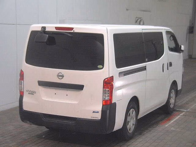 NISSAN NV350 CARAVAN