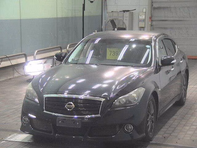 NISSAN FUGA