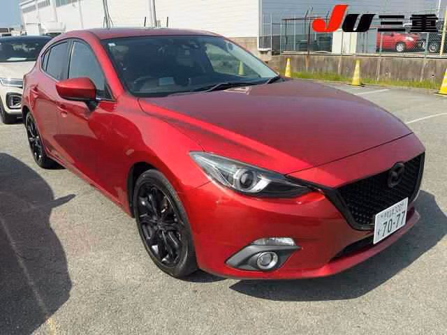 MAZDA AXELA