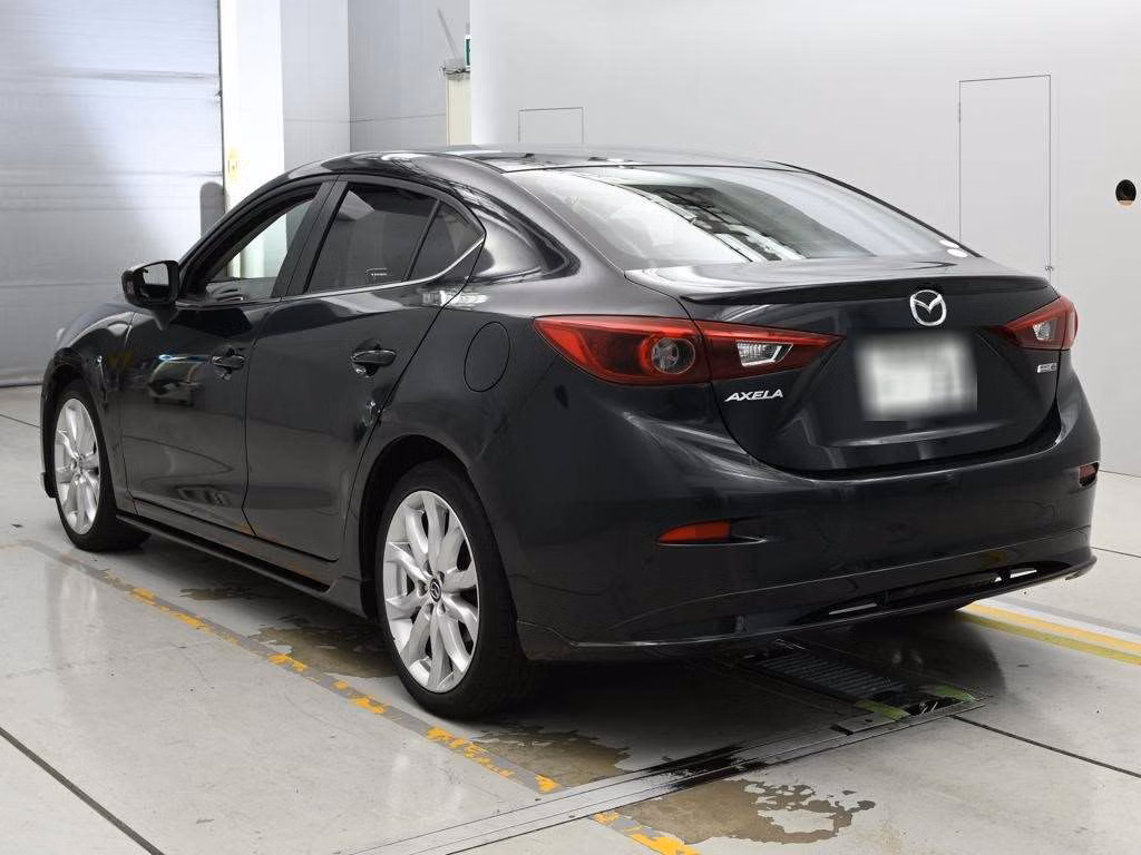 MAZDA AXELA