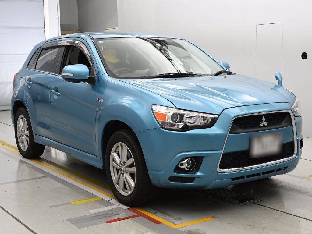 MITSUBISHI RVR