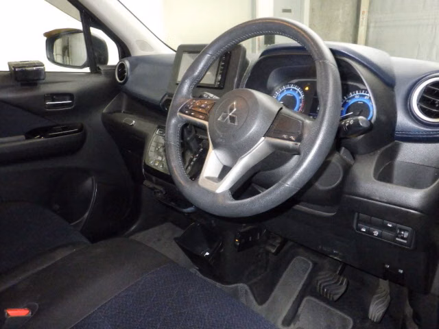 MITSUBISHI EK X