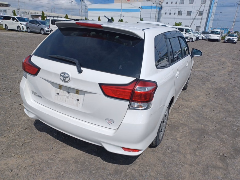 TOYOTA COROLLA FIELDER