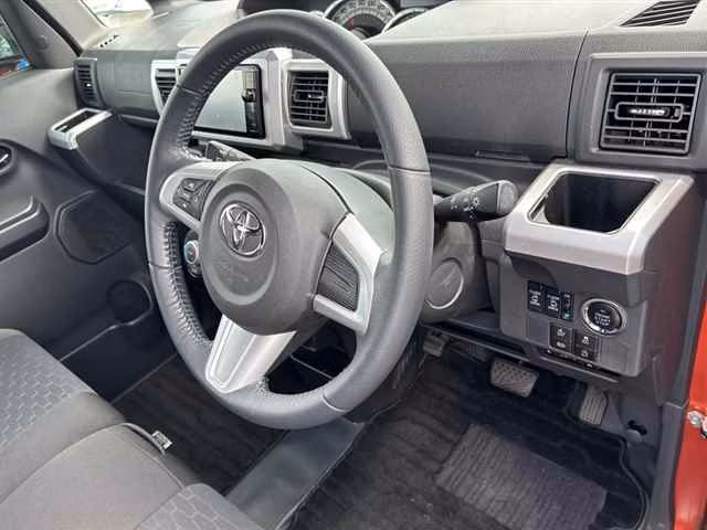 TOYOTA PIXIS MEGA