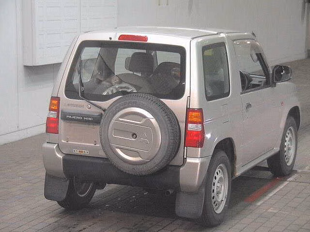 MITSUBISHI PAJERO MINI