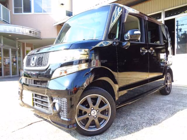 HONDA N-BOX