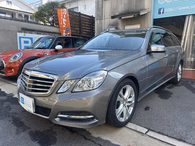 MERCEDES-BENZ E-CLASS