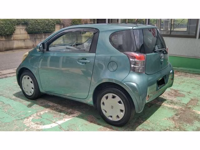 TOYOTA IQ