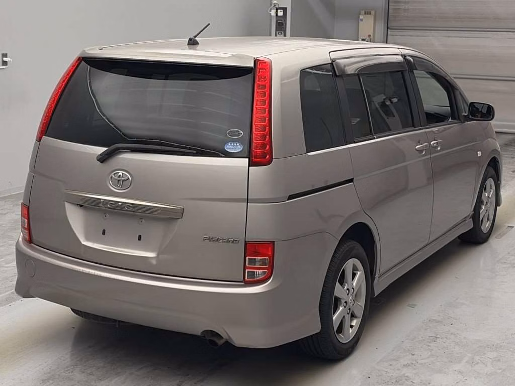 TOYOTA ISIS