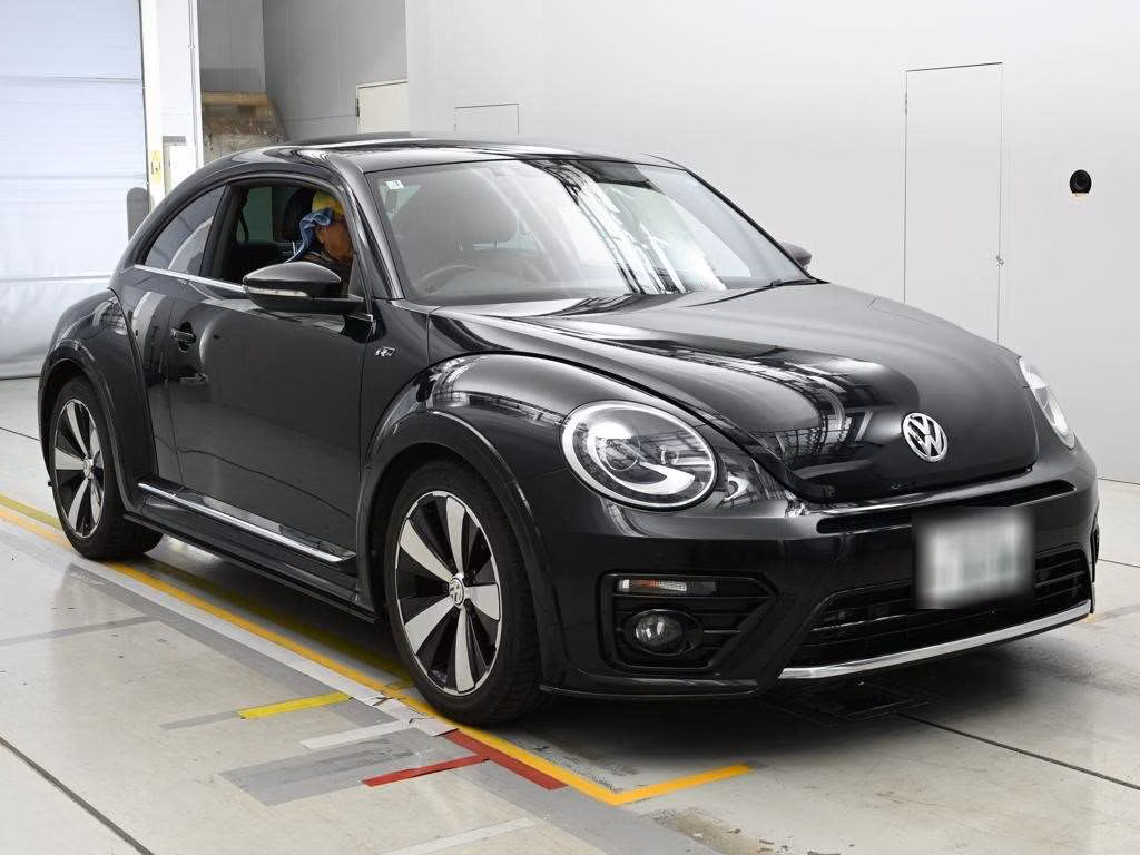 VOLKSWAGEN BEETLE